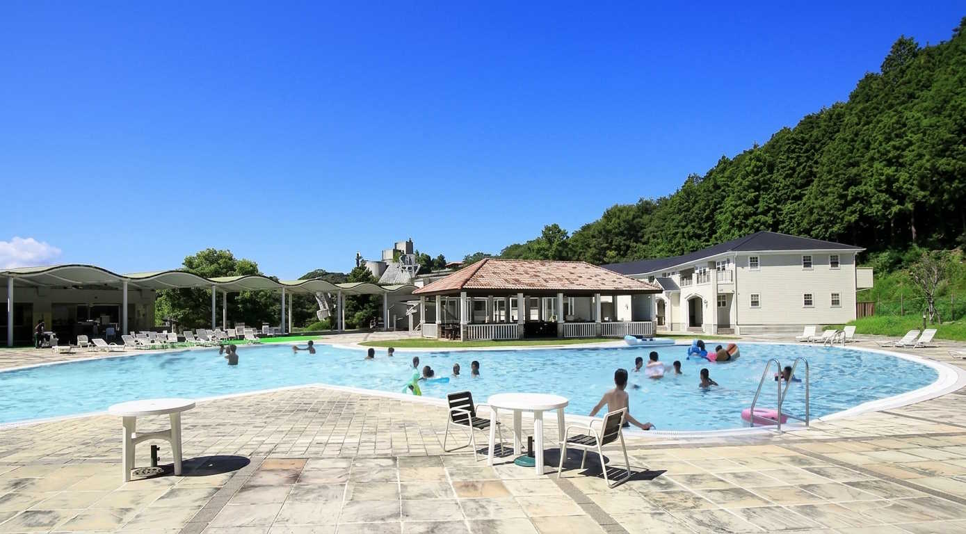 Resort Pool